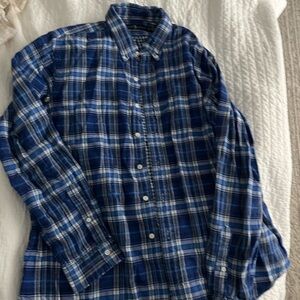 Men’s Flannel button up shirt